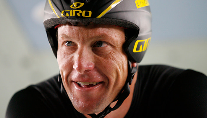 Lance Armstrong on bike