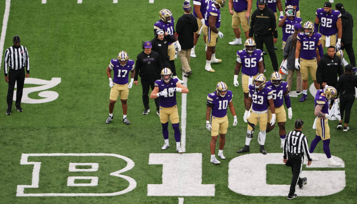 Illinois Washington Football